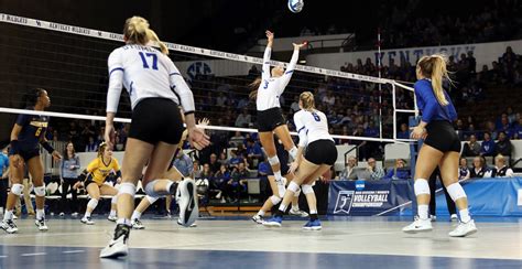 UK volleyball sweeps Murray State to advance in NCAA Tournament