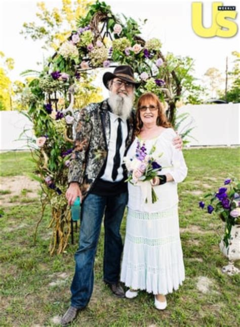 Duck Dynasty's Uncle Si Reveals Why Wife Christine Isn't on TV - Us Weekly