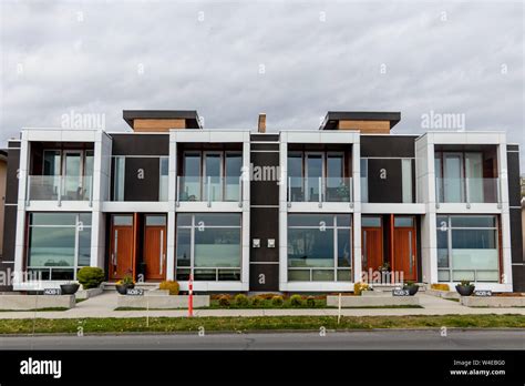 Modern attached homes in Victoria, BC Stock Photo - Alamy