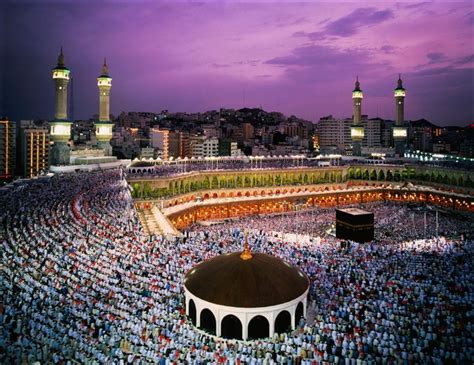 The Stages of Hajj, the Islamic Pilgrimage to Mecca (Makkah)