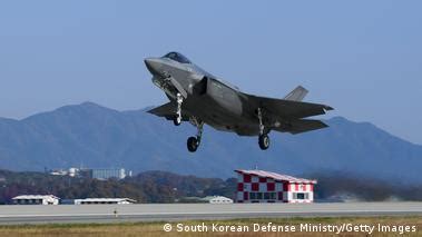 South Korea scrambles jets over Chinese, Russian warplanes – DW – 12/14 ...