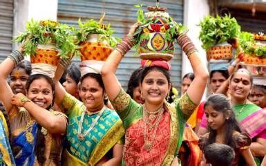 Culture of Hyderabad: Food, Lifestyle and tradition | Jugaadin News