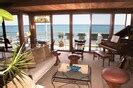 Fabulous Malibu beach house on a dry sandy beach - Central Malibu