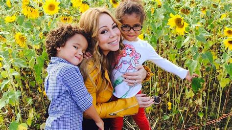 World’s Record-Breaking artist Mariah Carey and her family