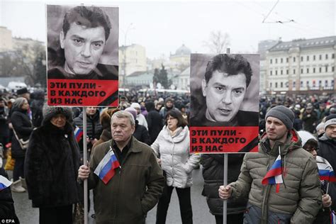 Moscow in protest against murder of Boris Nemtsov near the Kremlin ...