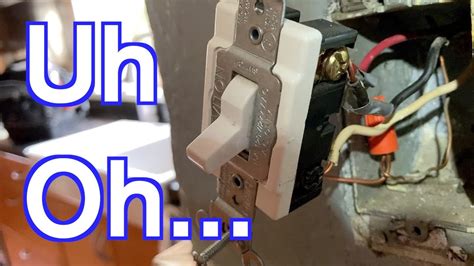 Troubleshoot & Fix a 3-Way Switch Circuit - YouTube