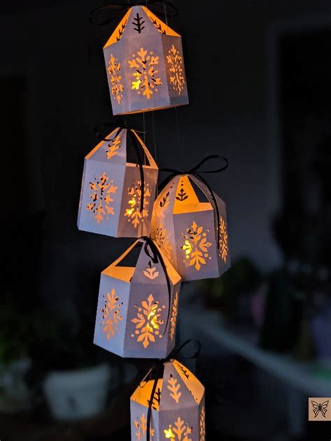 Christmas Lanterns SVG » SVG Designs For a Magical Woodland