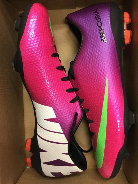 Pink Unisex Molded Cleats Nike JR MERCURIAL VAPOR IX FG Cleats | $40 on SidelineSwap