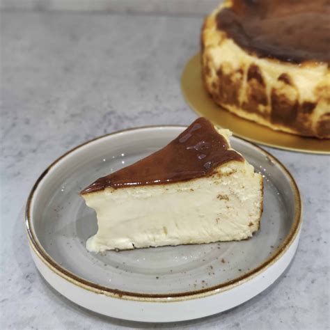 Burnt Cheese Cake - La Levain