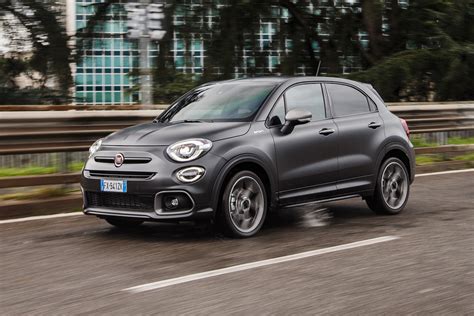 FIAT 500 HYBRID ET 500X NOUVELLES GAMMES MILLÉSIME 2021 ET UNE SÉRIE ...