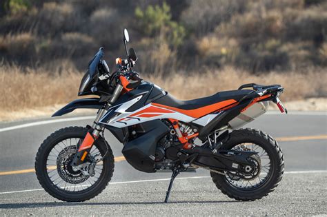 2020 KTM 790 Adventure R Road Test Review 10 | Rider Magazine