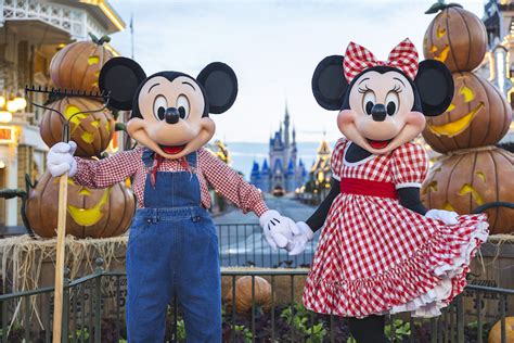 Mickey and Minnie Mouse Welcome 2023 Halloween Season at the Magic Kingdom - Mousesteps