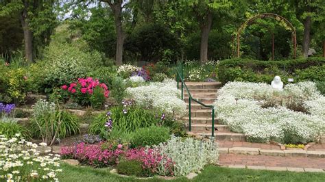 Idaho Botanical Garden to keep gates open after successful fundraiser ...