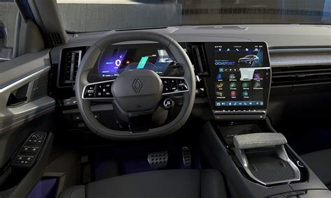 Renault's hybrid Rafale SUV features 300 hp, 4WD | Automotive News Europe