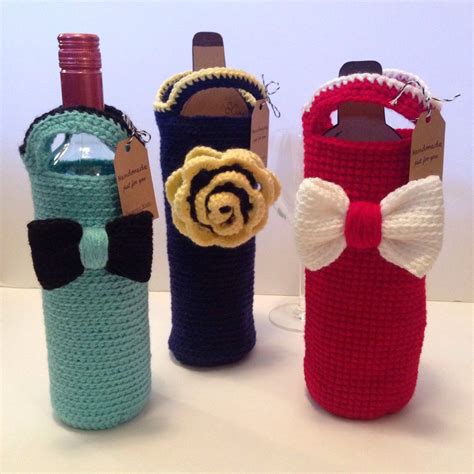 Crochet wine bottle sleeve/cozy. Makes a perfect gift for any occasion. | Wine bottle sleeves ...