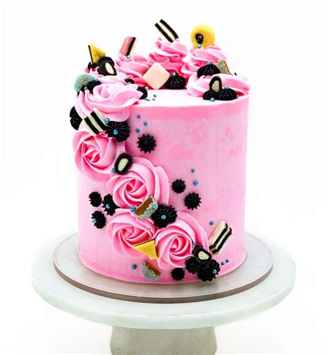 August Cake Decorator Spotlight | Licorice cake, Creative cake ...