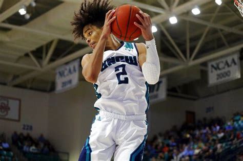 North Carolina UNC Wilmington Basketball | The North State Journal