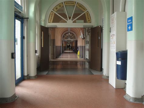 Main corridor at City Hospital, Birmingham | www.swbh.nhs.uk… | Flickr