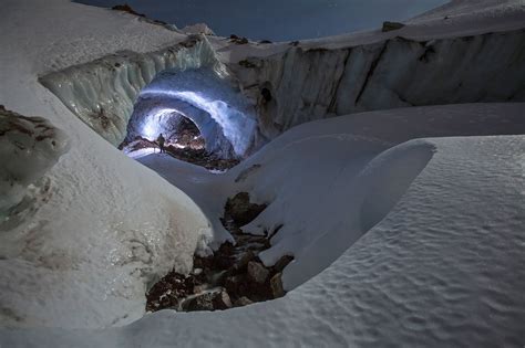 Gallery: The fleeting beauty of caves made from ice and snow