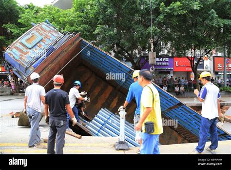 Guangxi zhuang sinkhole hi-res stock photography and images - Alamy