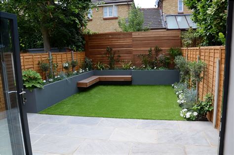 20 Minimalist Small Garden Design Ideas To Consider | SharonSable