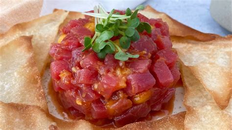 Gordon Ramsay's Tuna Tartare Recipe With a Twist - YouTube