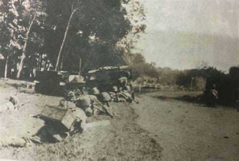 The Malayan Campaign. The Yoshida Battalion ambushing the retreating ...