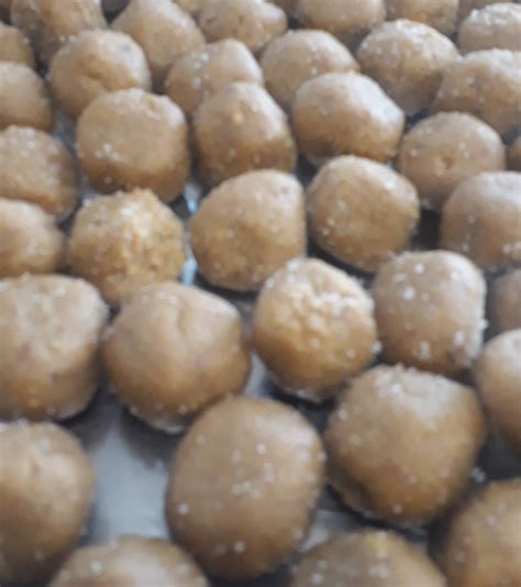 Mathura's Famous Peda, 12 Kg., Rs 250 /kilogram Manbhavan Sweets Namkeen & Snacks | ID: 13346865312