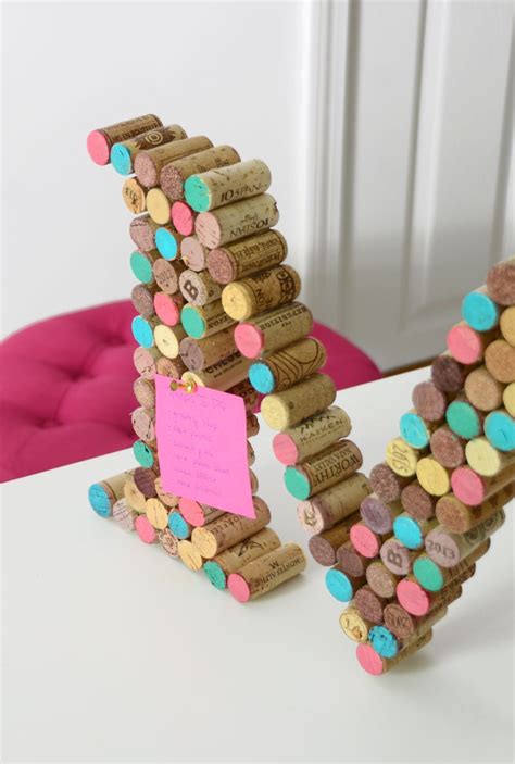 15 Cool Little Projects You Can Do With Cork | Cork diy, Wine cork ...