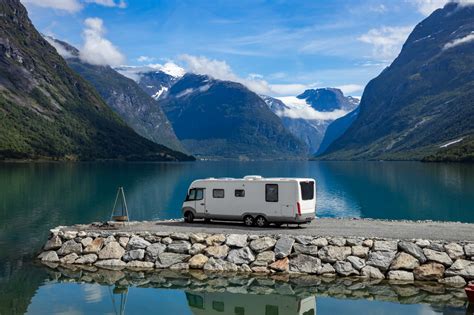 4 Best RV Batteries for Solar: Your Guide to Off-Grid Travel - MiVanlife