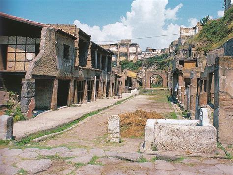 Herculaneum Ancient Ruins, Ancient Artifacts, Ancient Rome, Ancient ...