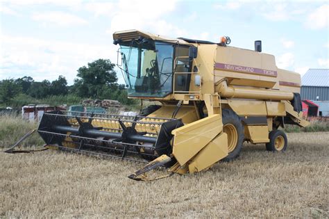 List of combine harvester manufacturers | Tractor & Construction Plant Wiki | FANDOM powered by ...