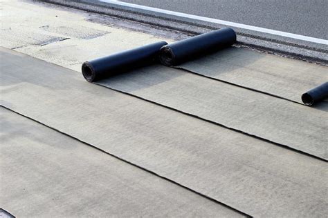 How to install asphalt roll roofing? | Instant Roofer