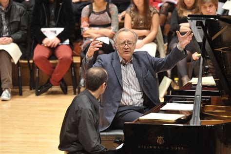 Piano masterclass with Alfred Brendel (c) Chris Christodoulou | Master class, Talk show, Scenes