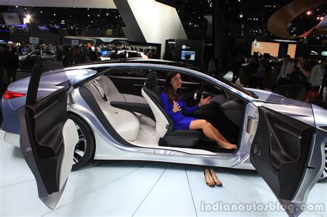 Infiniti Q80 Inspiration Concept interior at the 2014 Los Angeles Auto Show