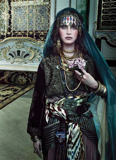 Ottoman woman | Fashion, Costumes, Arabian nights