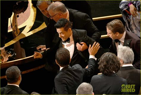 Rami Malek Fell Off the Oscars Stage After Winning! (Photos): Photo ...