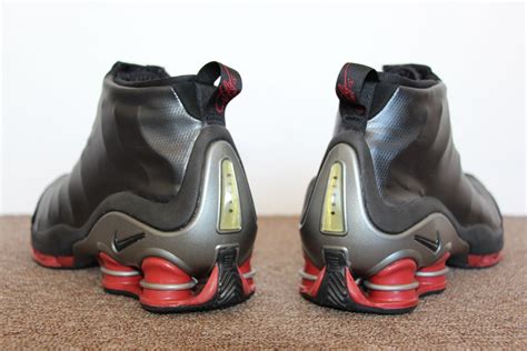 Nike Shox Vince Carter 2001 (Black/Varsity Red – Metallic-Silver) | Jordan shoes retro, Nike ...