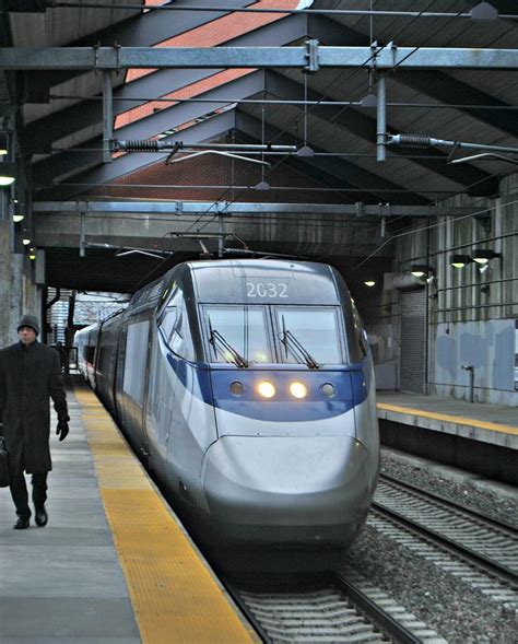 Amtrak Acela Business Class Review - Points with a Crew