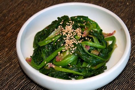 Shigumchi Namul (Spinach Namul) Recipe | Namul recipe, Vegan korean food, Healthy dishes