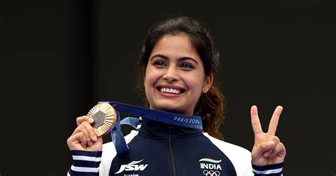 Manu Bhaker Biography, Medals, Records and Age