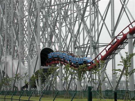 Steel Dragon 2000 - Roller coaster terpanjang di dunia | Gambar Menarik