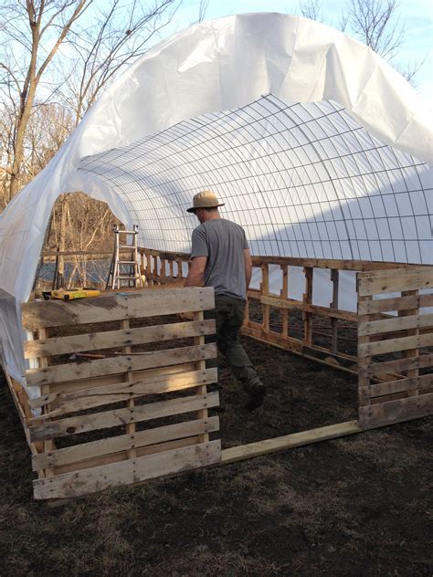 tall cow panel hoop house - Google Search | Greenhouse plans, Build a greenhouse, Pallet greenhouse