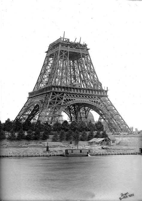 Eiffel Tower under construction, 1887-1889