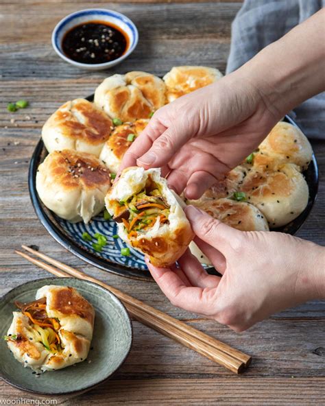 How to make Pan-fried Steamed Buns (Sheng Jian Bao) - WoonHeng