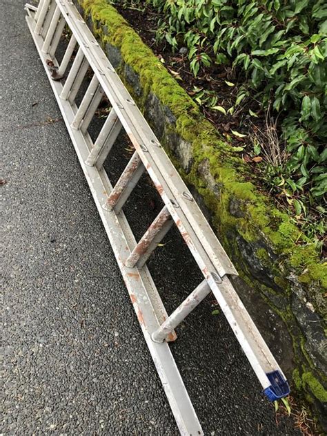 20 FT. ALUMINUM EXTENSION LADDER WITH STANDOFF'S West Shore: Langford ...