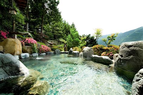 Onsen: Japanese public bathing experience | Environmental Sustainability in Japan 2016