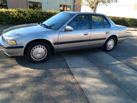 1991 Honda Accord SE for sale in Lompoc, CA / classiccarsbay.com