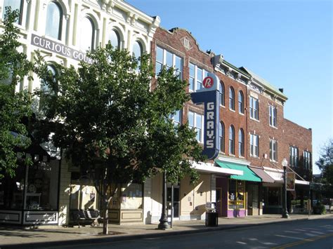 Saturday Mornings in Historic Downtown Franklin TN