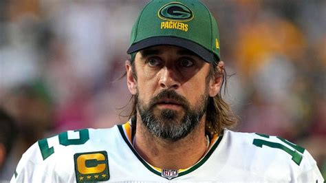 Green Bay Packers QB Aaron Rodgers placed on COVID-19 list - Good Morning America